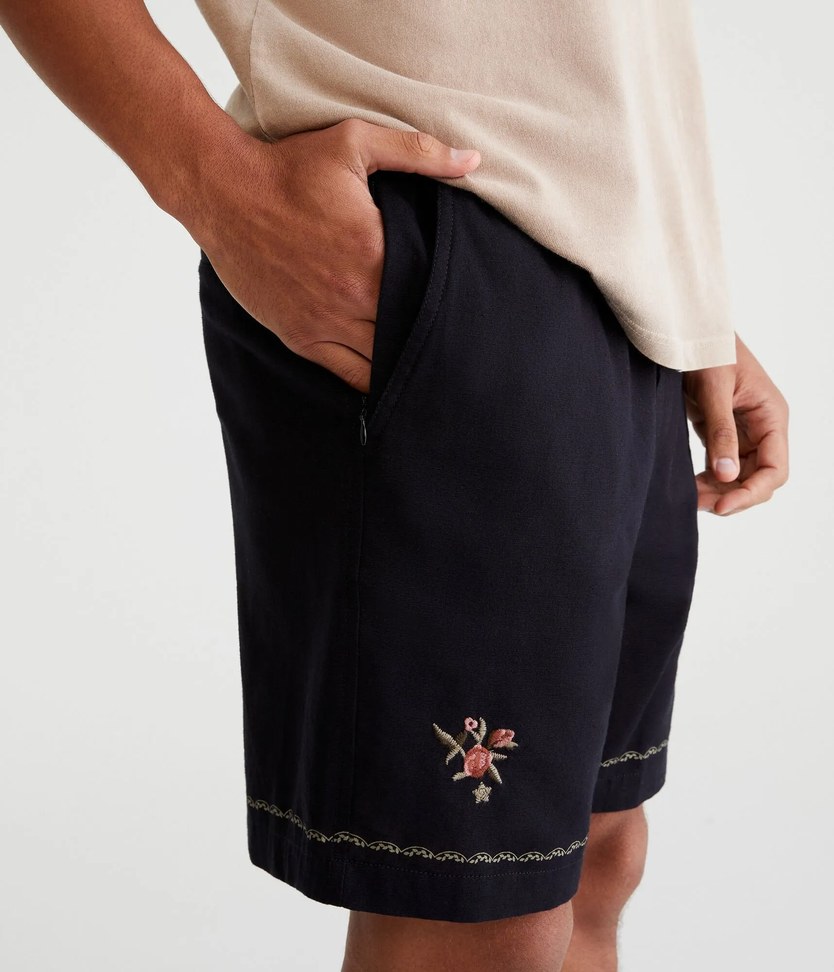 Aeropostale Embroidered Floral Linen Shorts 7"
