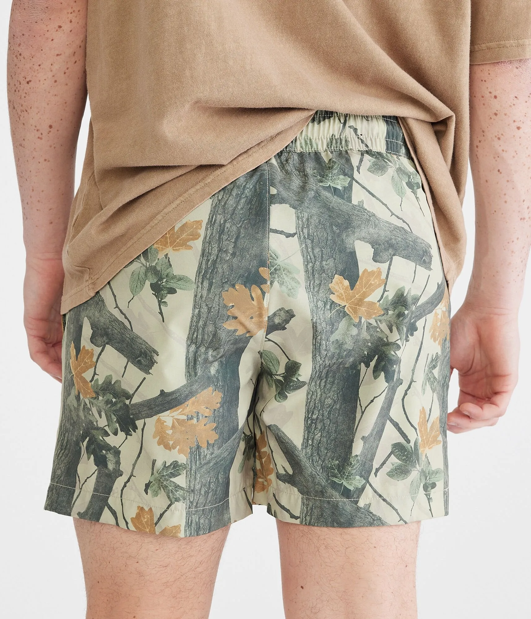 Aeropostale Mvmnt Forest Camo Hybrid Active Shorts 5.5"