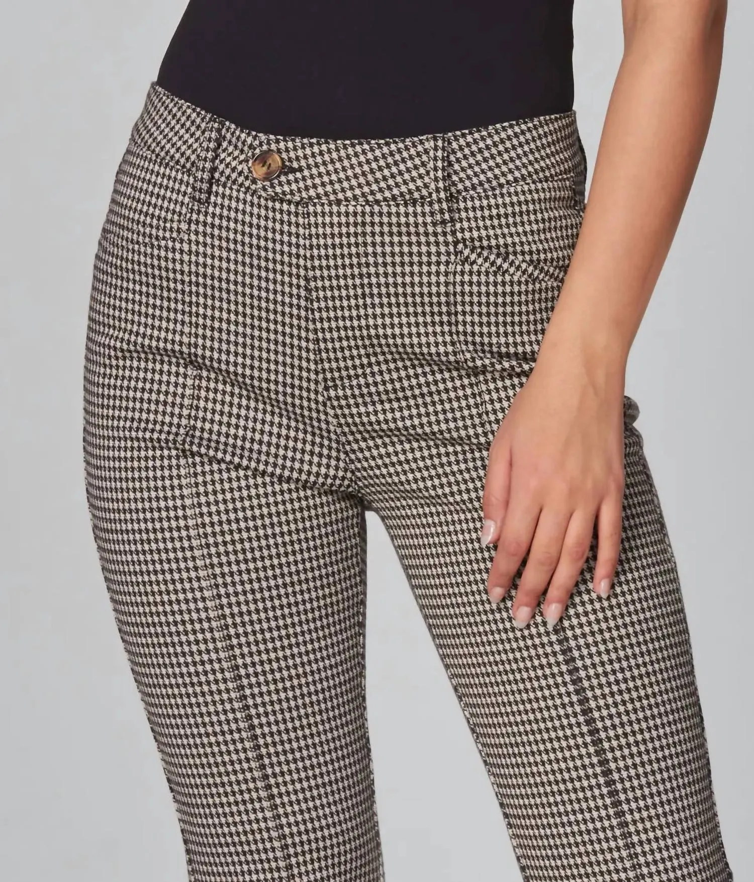 Azure High Rise Athleisure In Brown