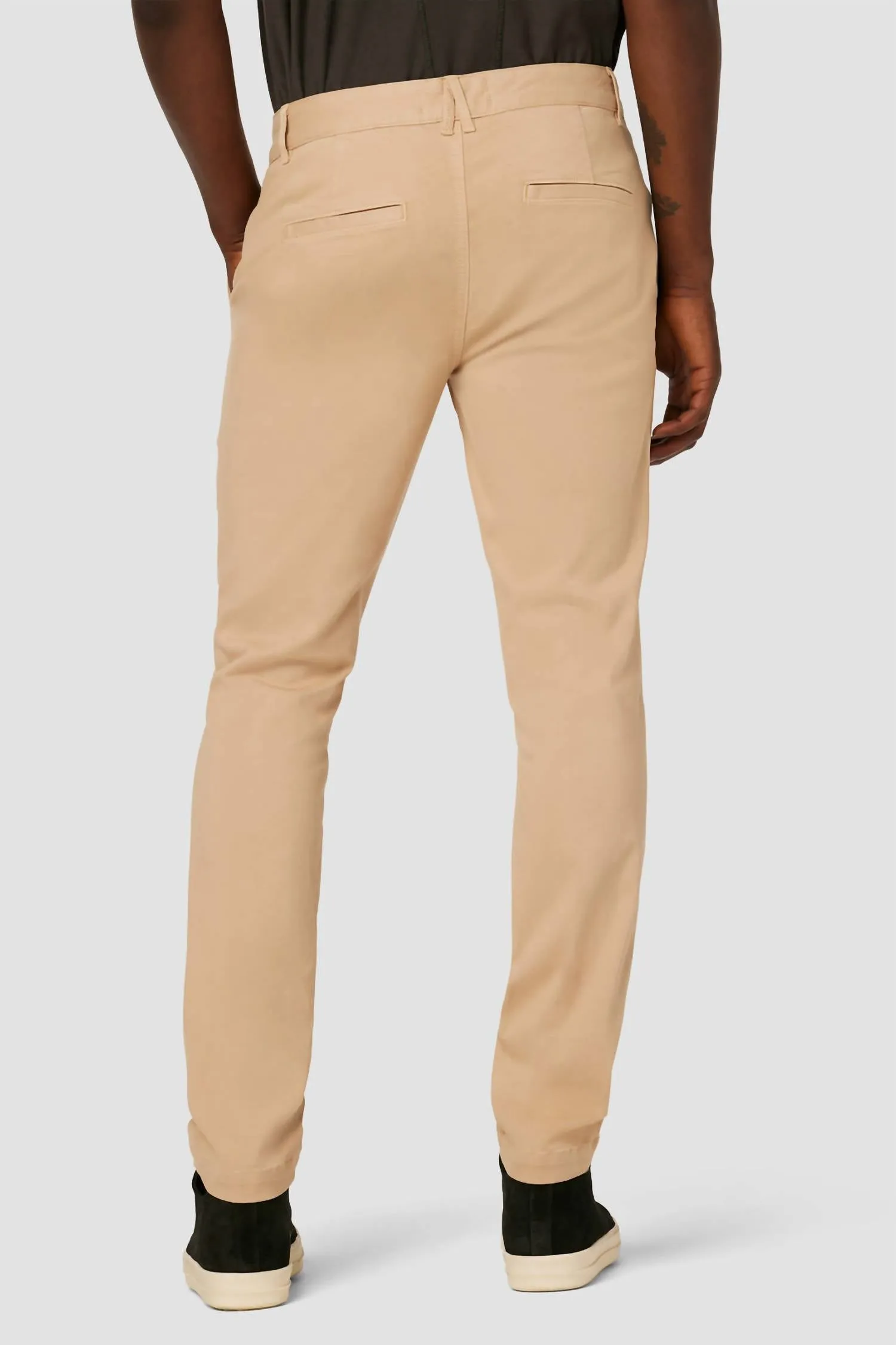 Classic Slim Straight Chino Pants In Mocha