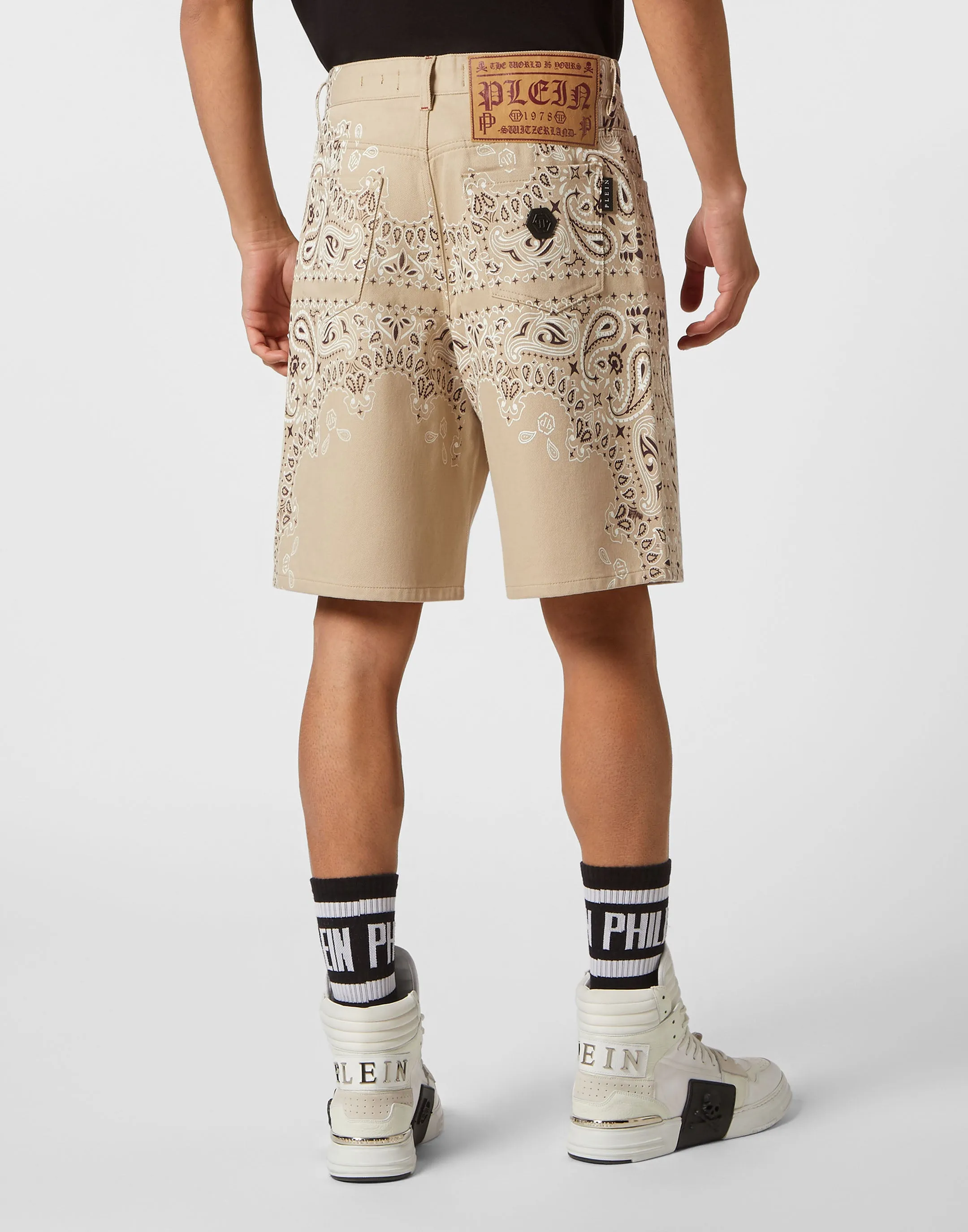 Denim Shorts Paisley Bandana