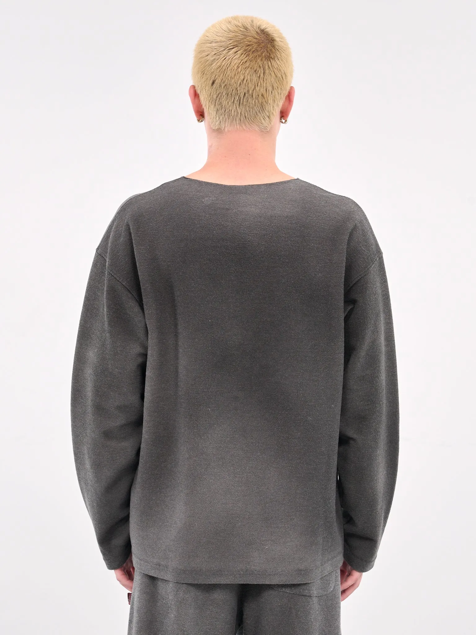 Distressed & Faded Crewneck (A18216-0PLAI-GREY)