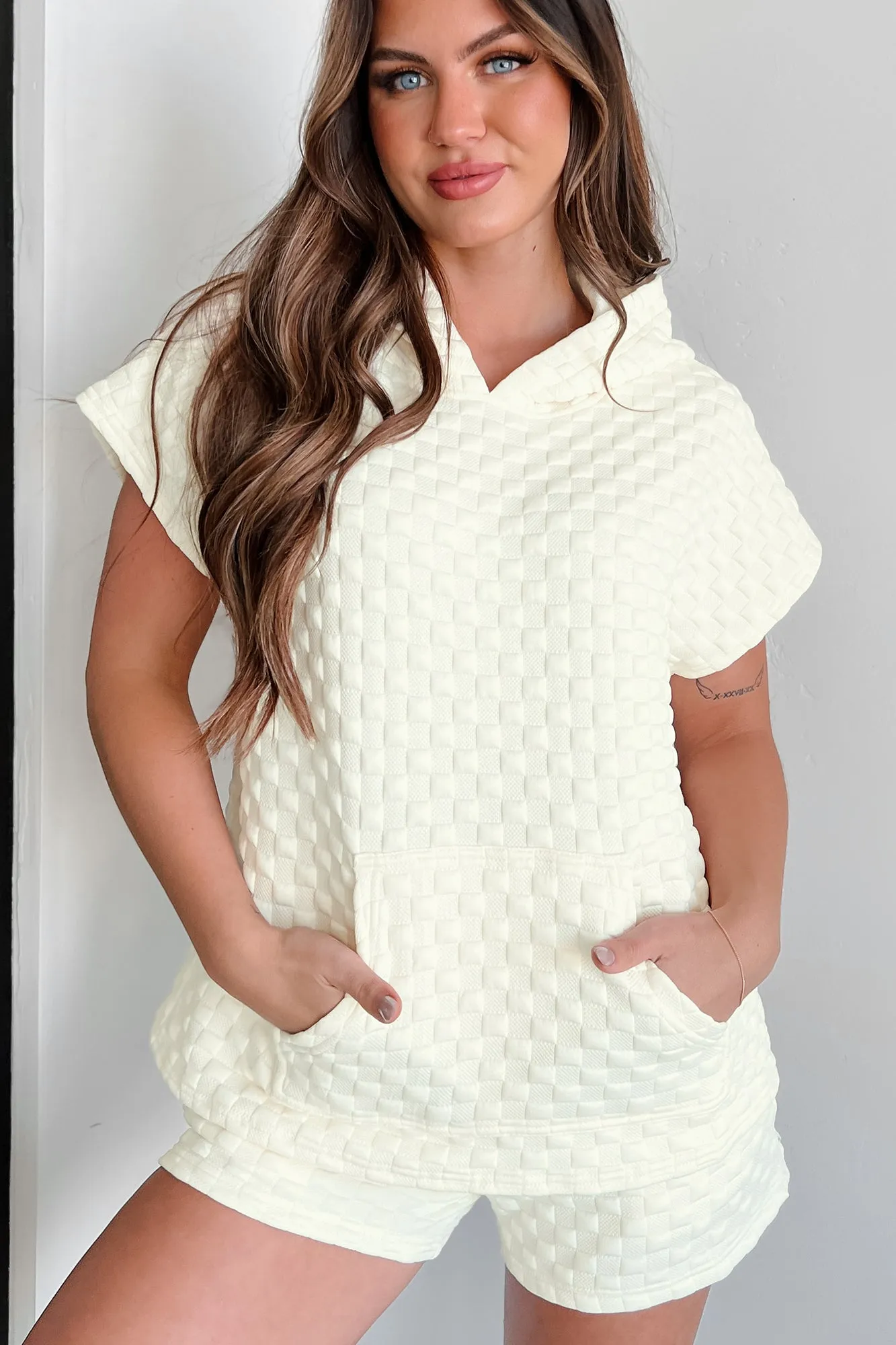 Everyday Enjoyment Checkered Puff Two-Piece Set (Cream)