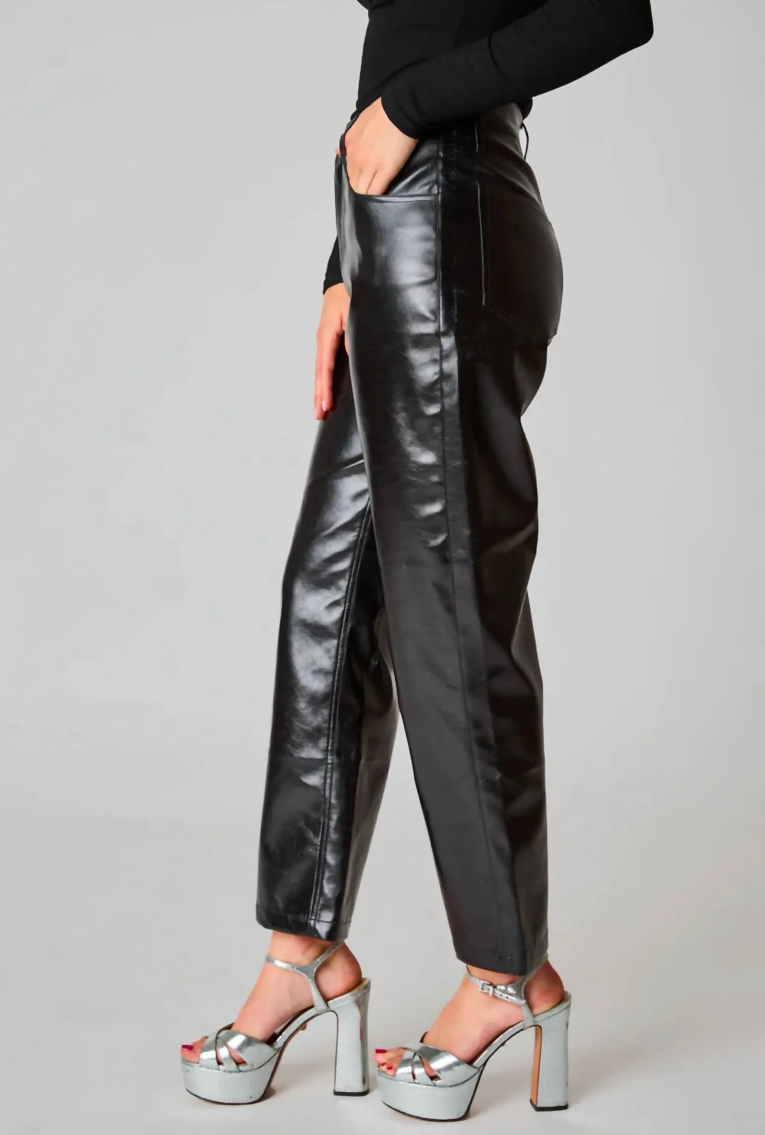 High-Rise Pants In Black