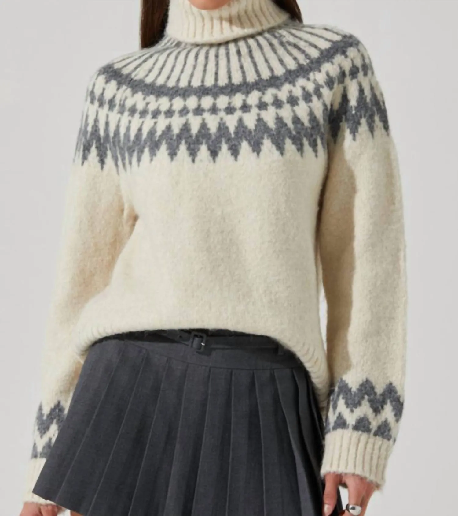 Leka Fairysle Turtle Sweater In Cream