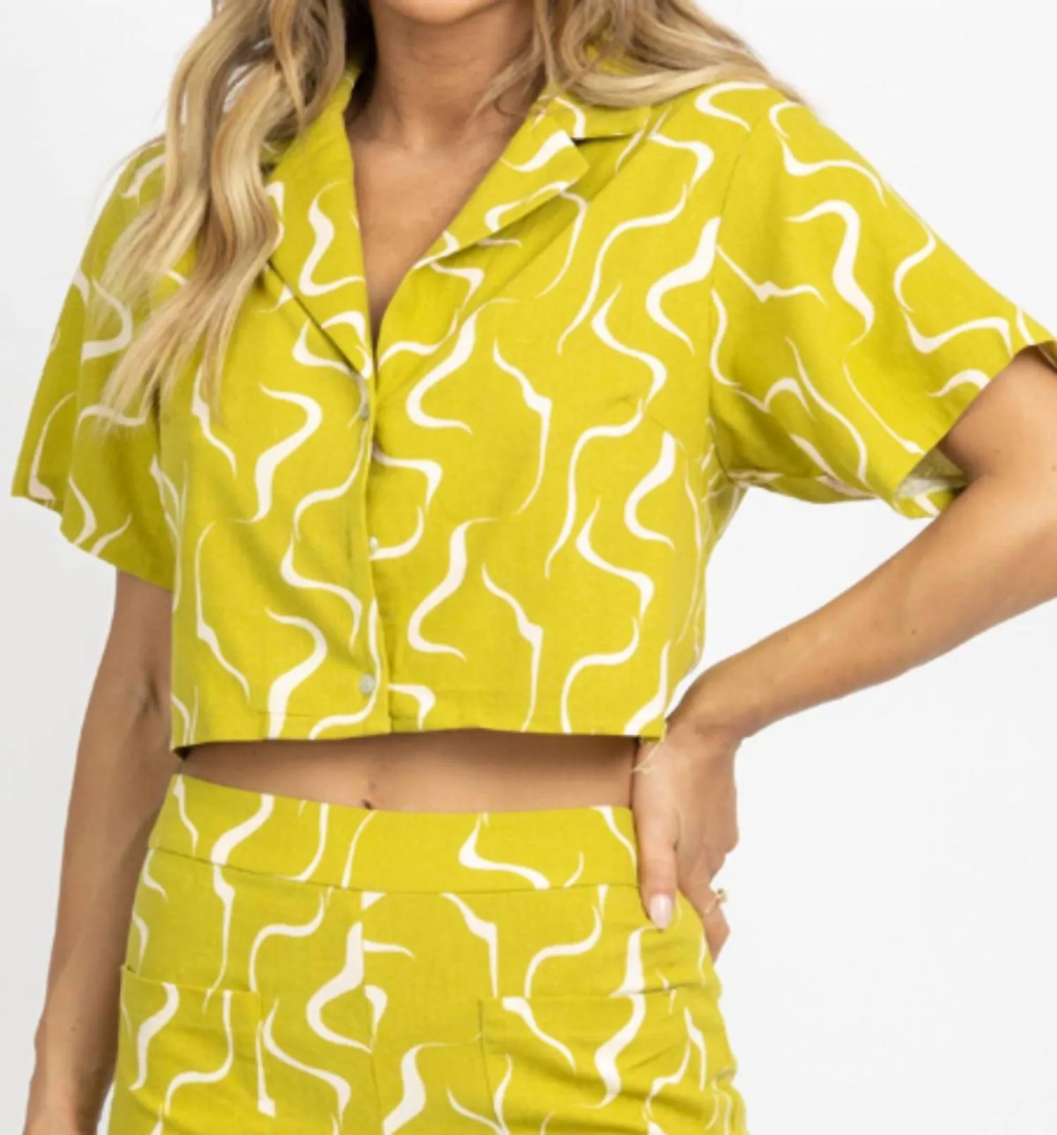 Linen Abstract Open-Back Top In Lime
