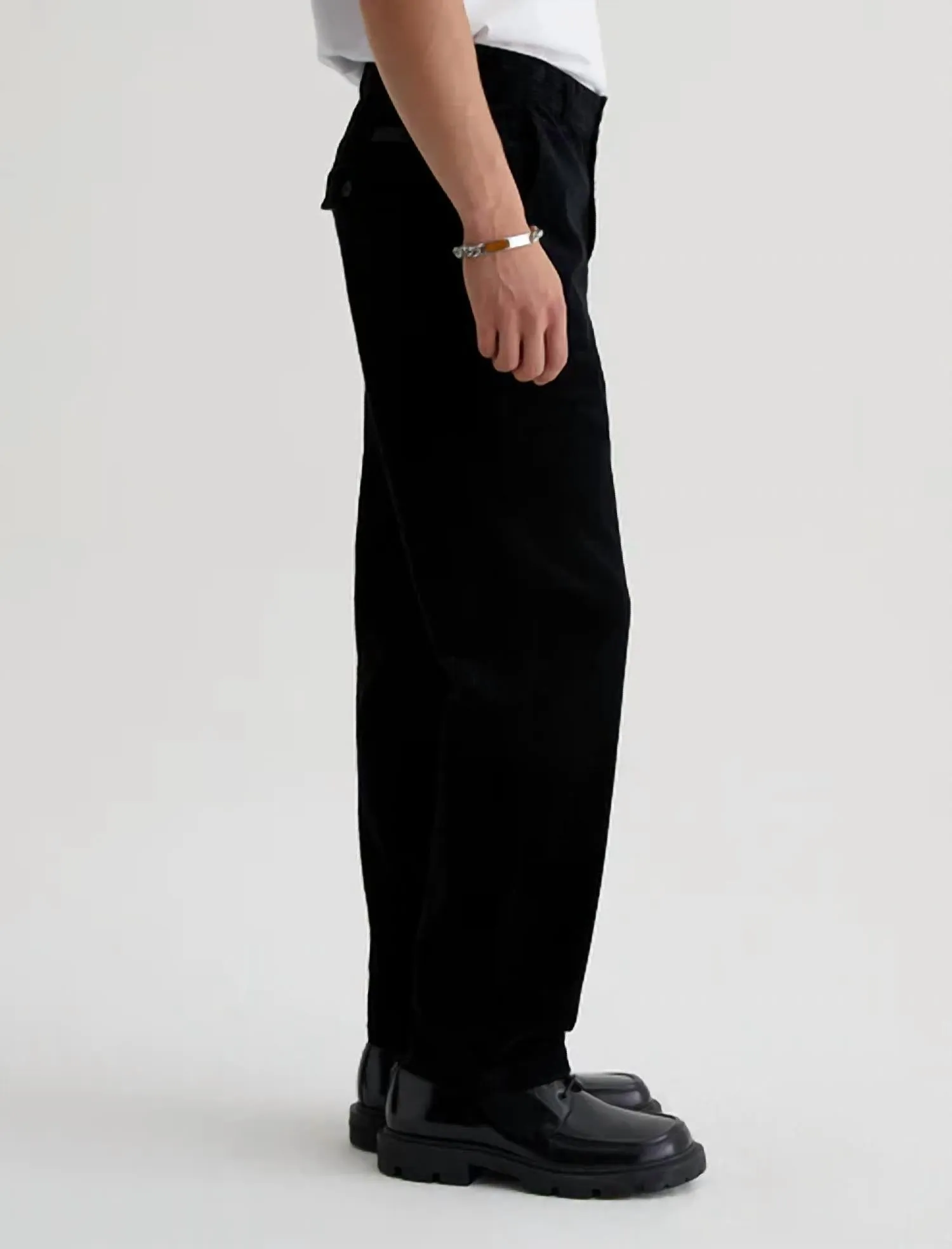 Lochlan Corduroy Trouser In True Black