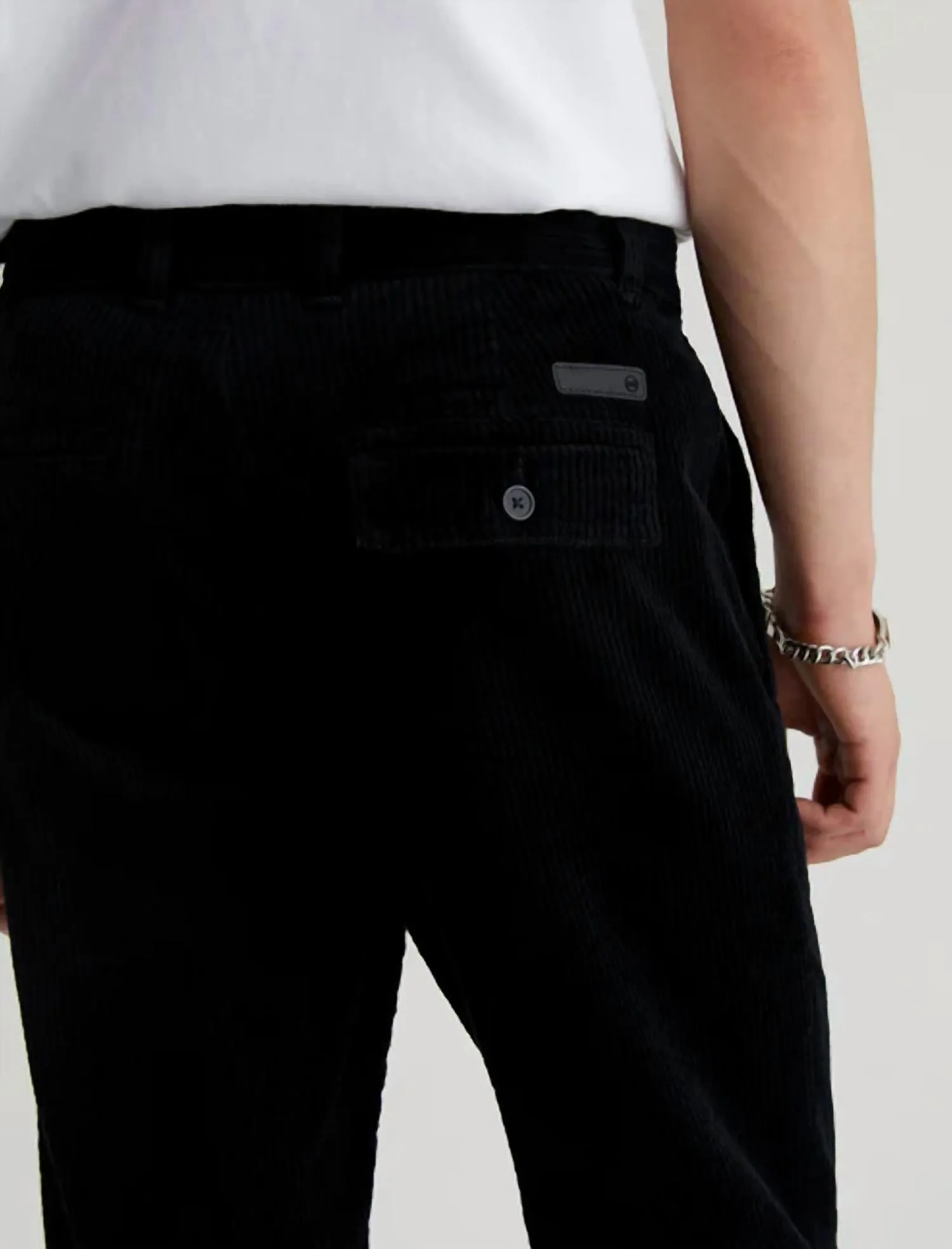 Lochlan Corduroy Trouser In True Black