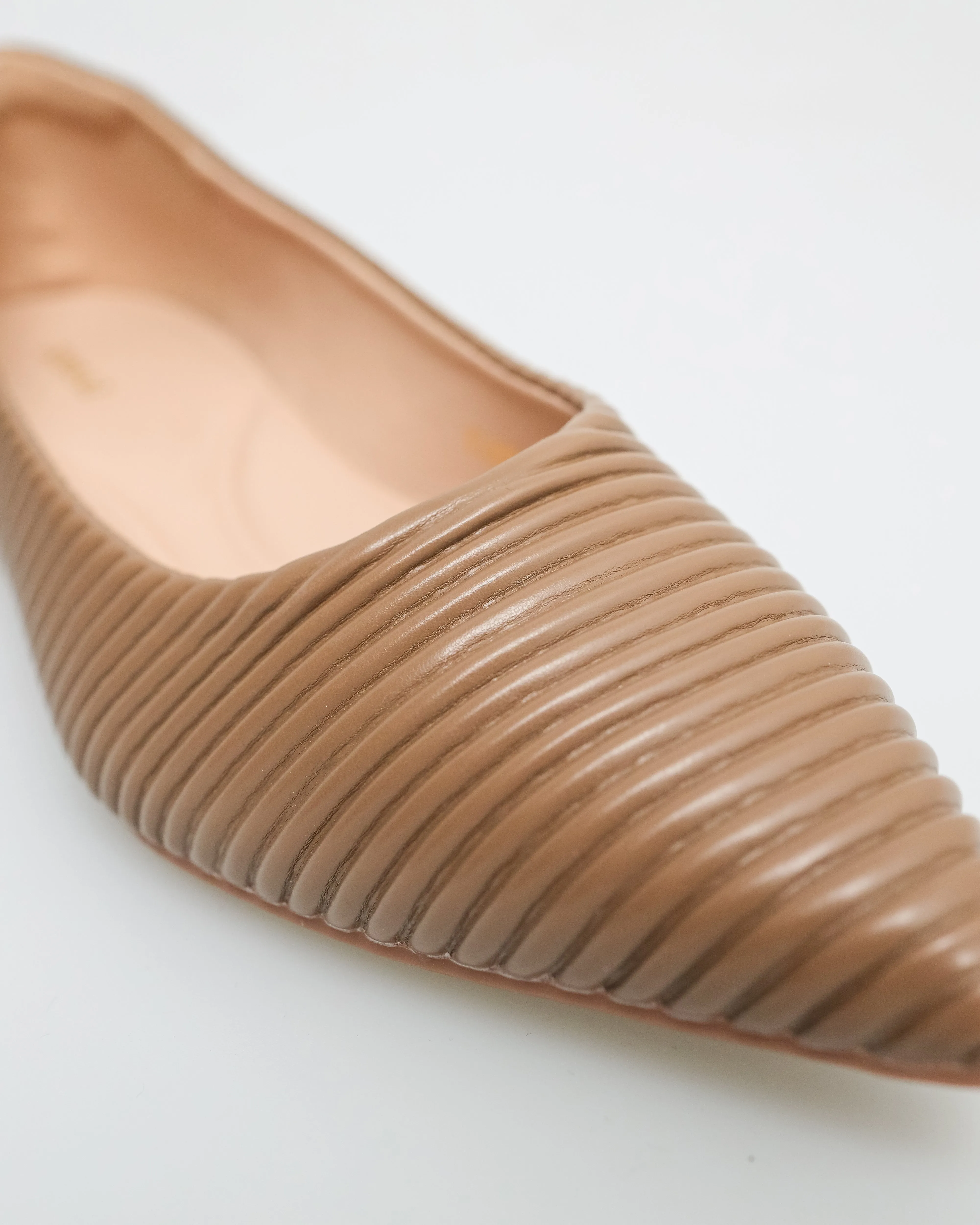 Tomaz FL028 Ladies Pointy Low Heels