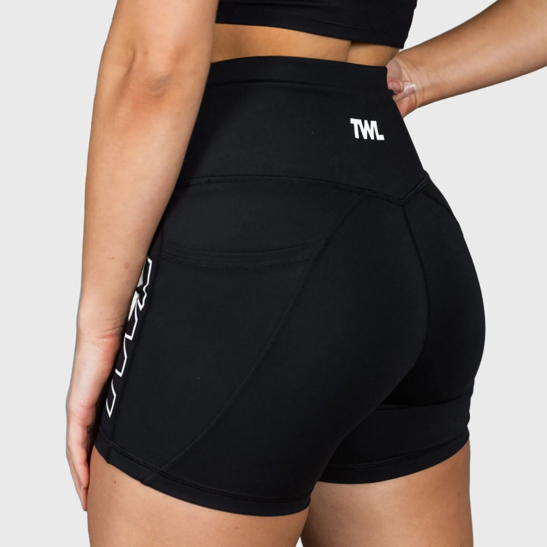 TWL - WOMEN'S ENERGY SHORTS - ATHLETE - BLACK
