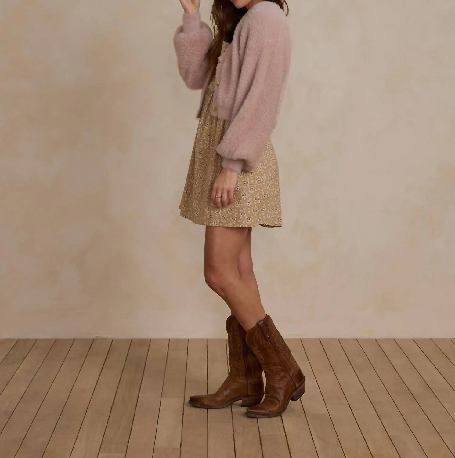 Women Fuzzy Cardigan In Pink